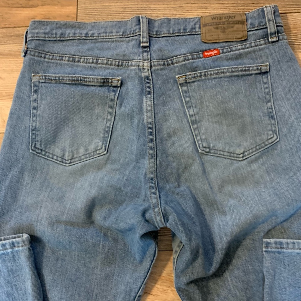Wrangler Mens Five Star Regular Fit Flex Jeans 32X32 Mid Wash